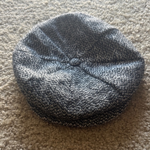 Men's Classic Black and White Tweed Cap